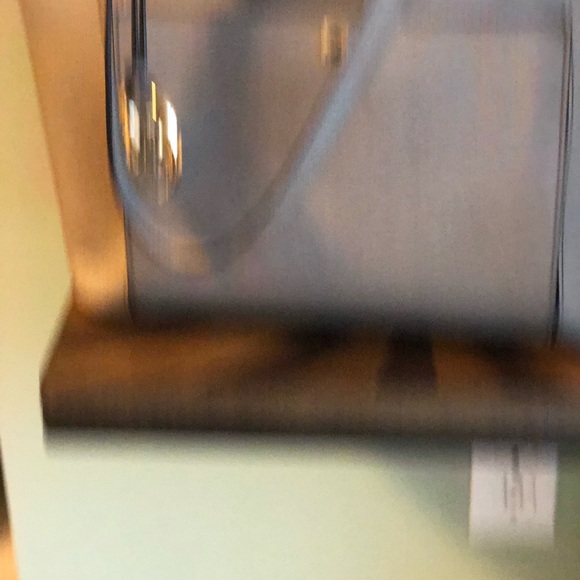 MICHAEL Kors purse - Picture 4 of 4